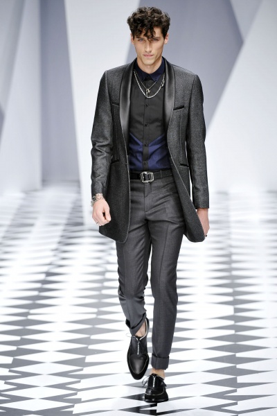 Versace2011春夏男装周